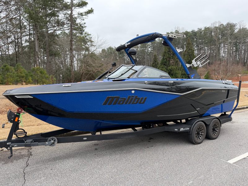 2022 Malibu Wakesetter 25 LSV