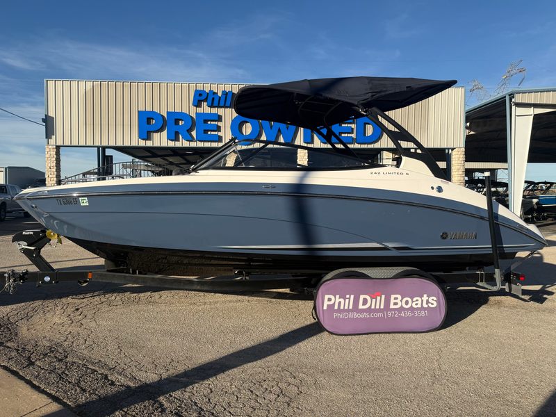 2018 Yamaha 242 LTD SE