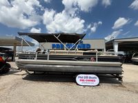 2016 Sun Tracker Fishin Barge 24 DLX