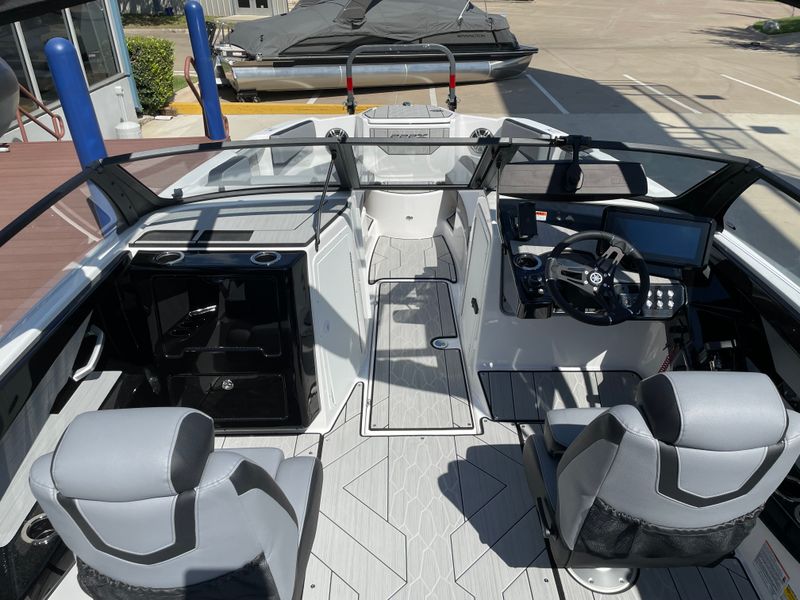 Boat Image 18