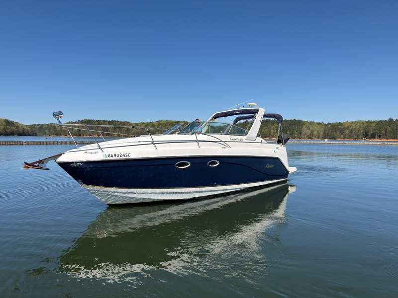 2004 Rinker Fiesta Vee 270
