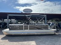 2021 Bennington 22 SSRX