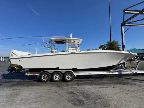 2011 Fountain 38 TE