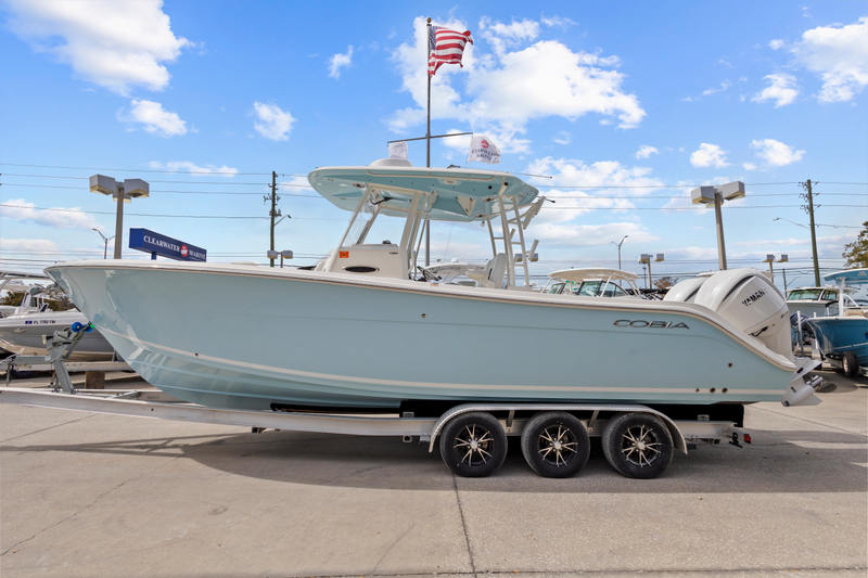 2023 Cobia 301 CC