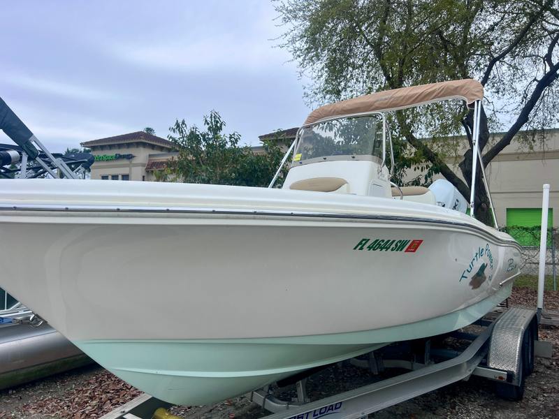 2021 Pioneer 202 Islander