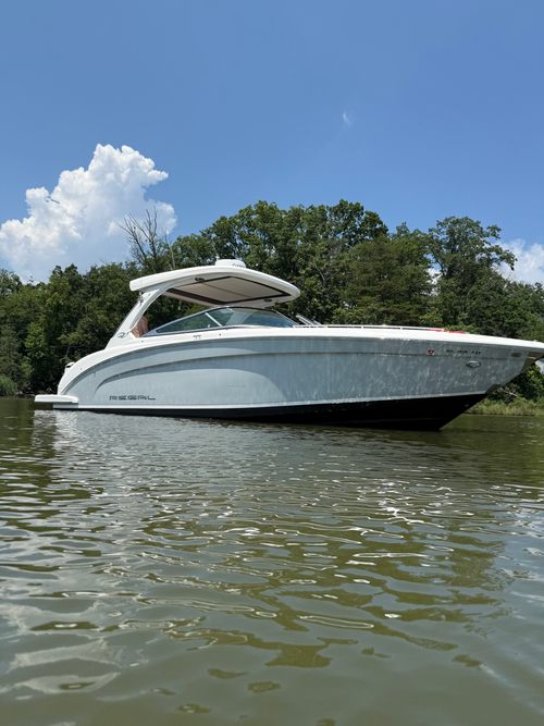 2021 Regal 33 OBX