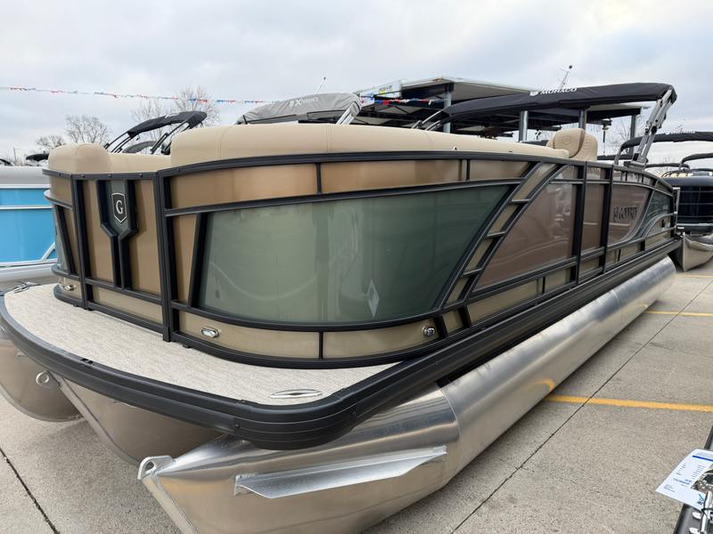 2025 Godfrey MC 235 DFL