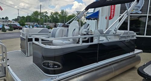 2025 Avalon VNT CR 15