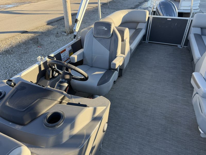 Boat Image 8