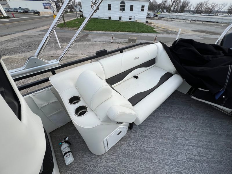 Boat Image 38
