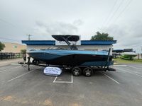 2023 Malibu Wakesetter 25 LSV