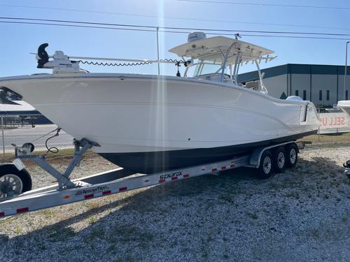 2018 Sea Fox 328 Commander