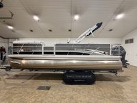 2023 Godfrey SW 2286