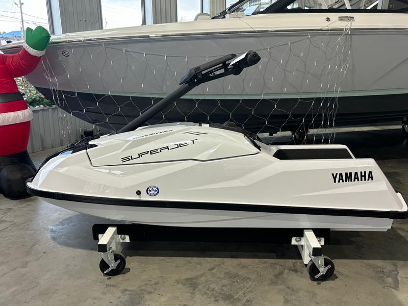 2025 Yamaha Superjet