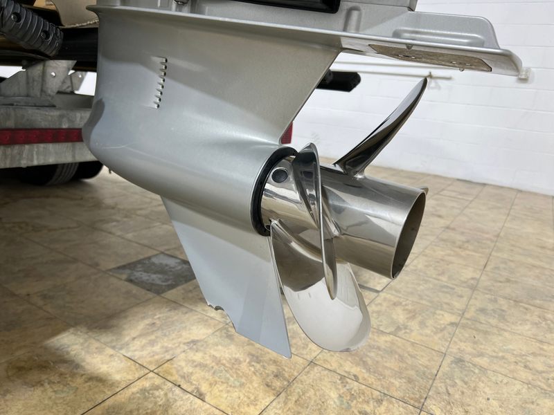 Boat Image 8