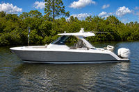 2023 Tiara Yachts 34 LS