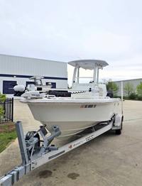 2021 Everglades 243 CC