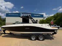 2018 Sea Ray 230 SDX W/TWR
